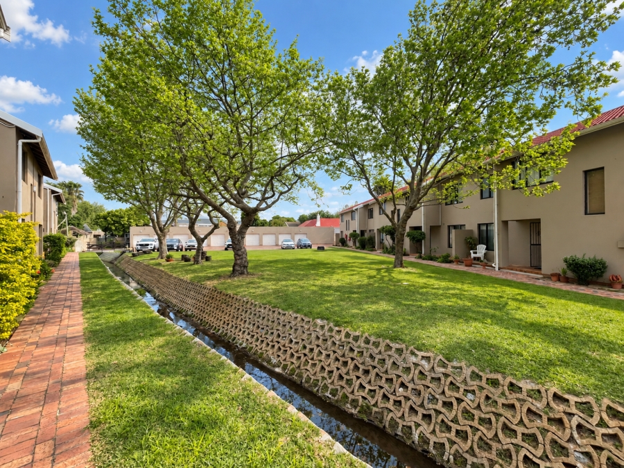 3 Bedroom Property for Sale in Heathfield Western Cape